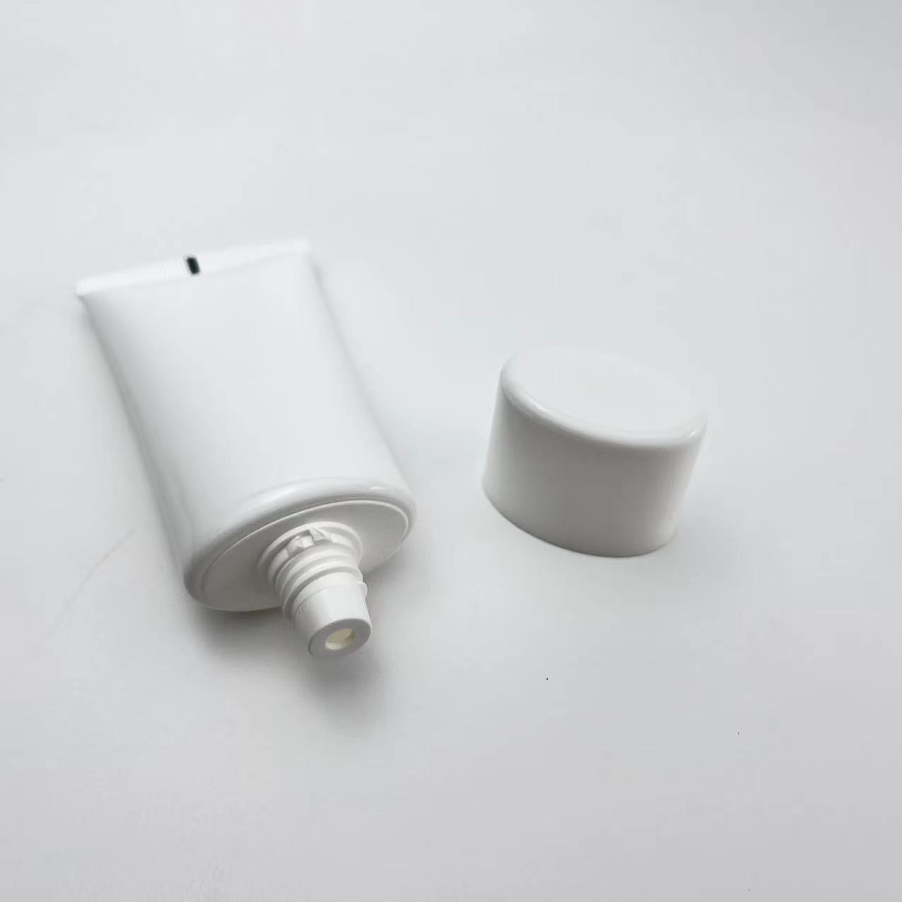 Dia 35mm 50ml Oval Shape Tubes for Physical Foundation Cream Packaging 