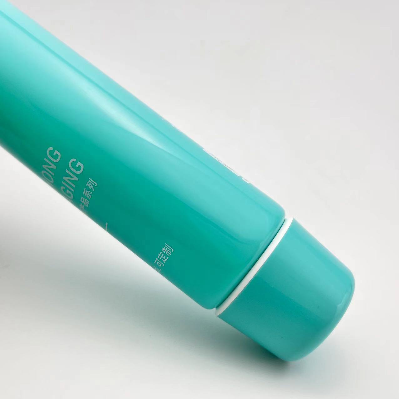 Dia.40mm Double Colors Plastic Tubes for Cosmetic Skin Care Packaging 