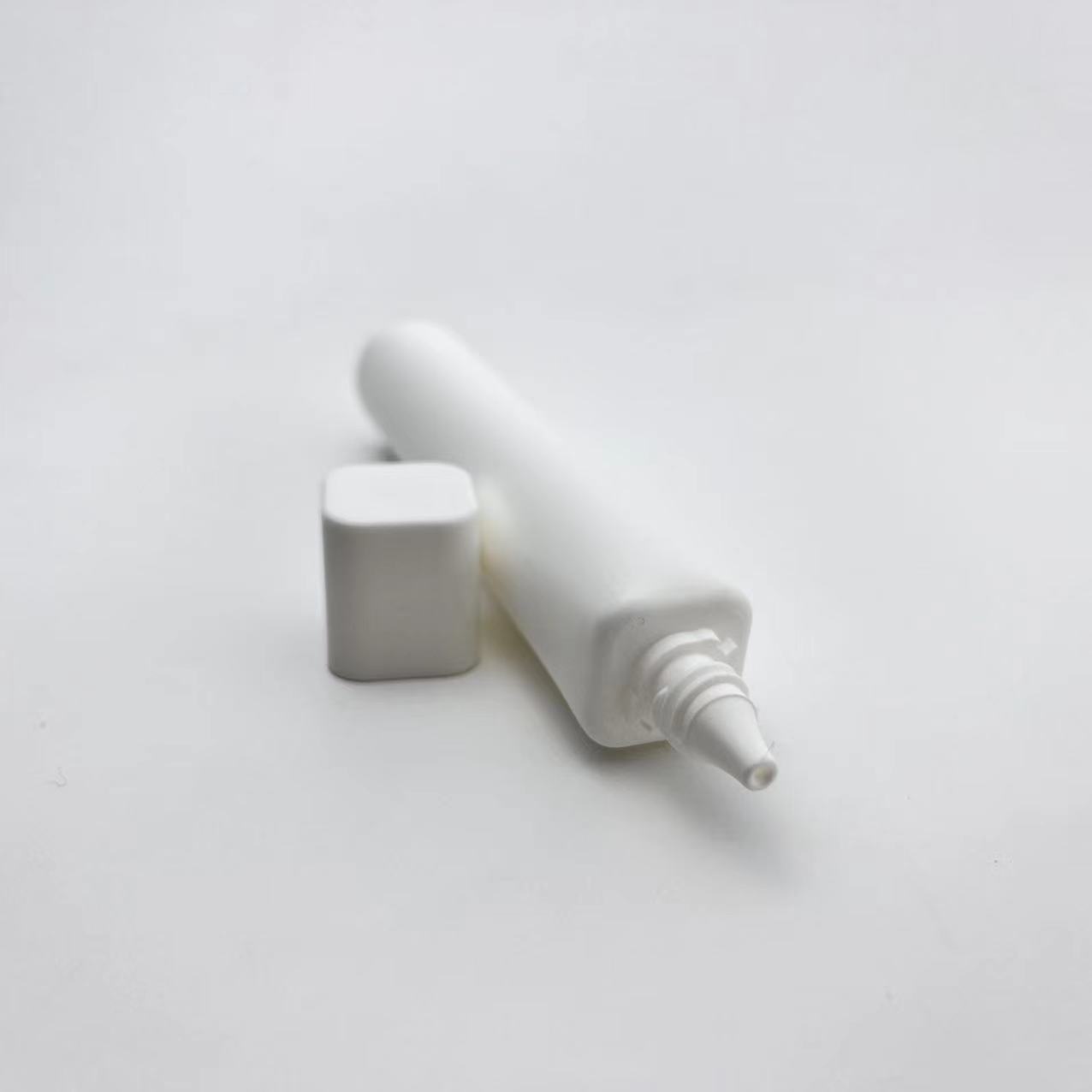 Dia 22mm Square Shape Screw Cap Tubes 