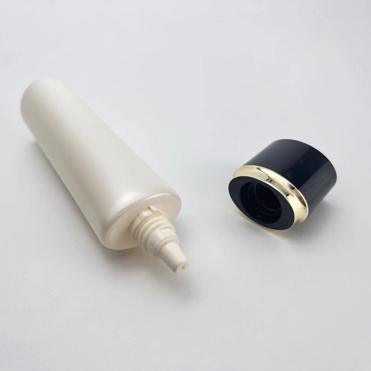 Dia 25mm 25gm Oval Shape Plastic Tube for Eye Cream Packaging 