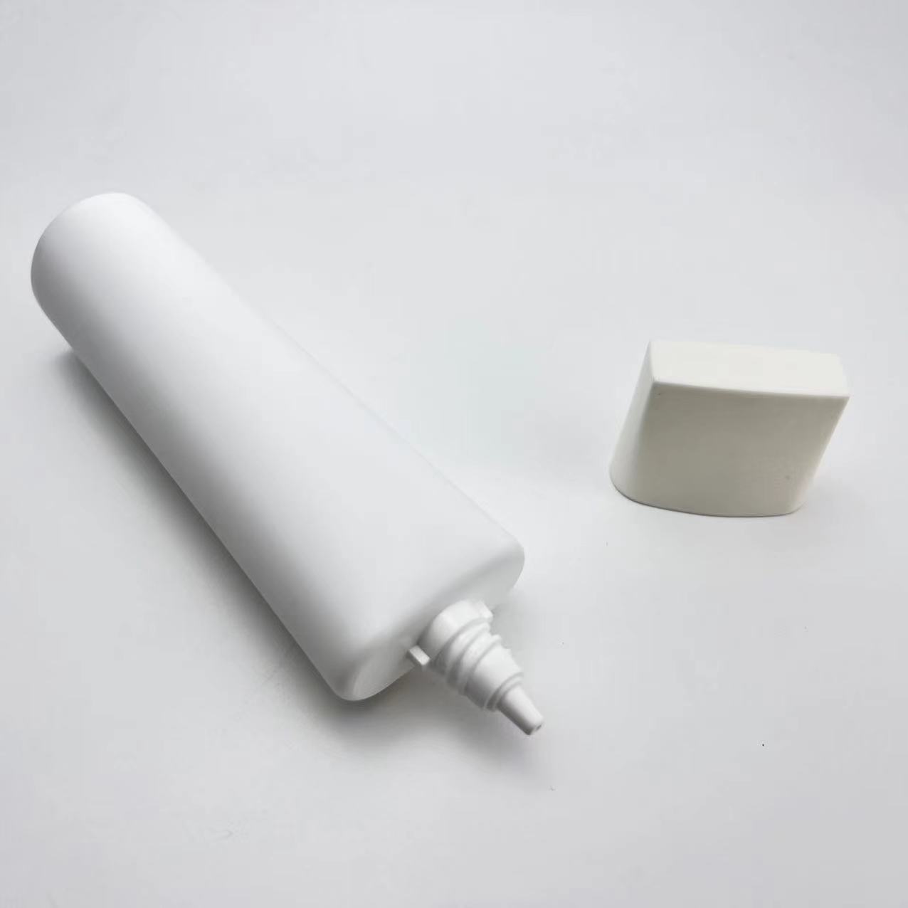 Dia 35mm Super Flat Oval Shape Plastic Tube with Screw Caps