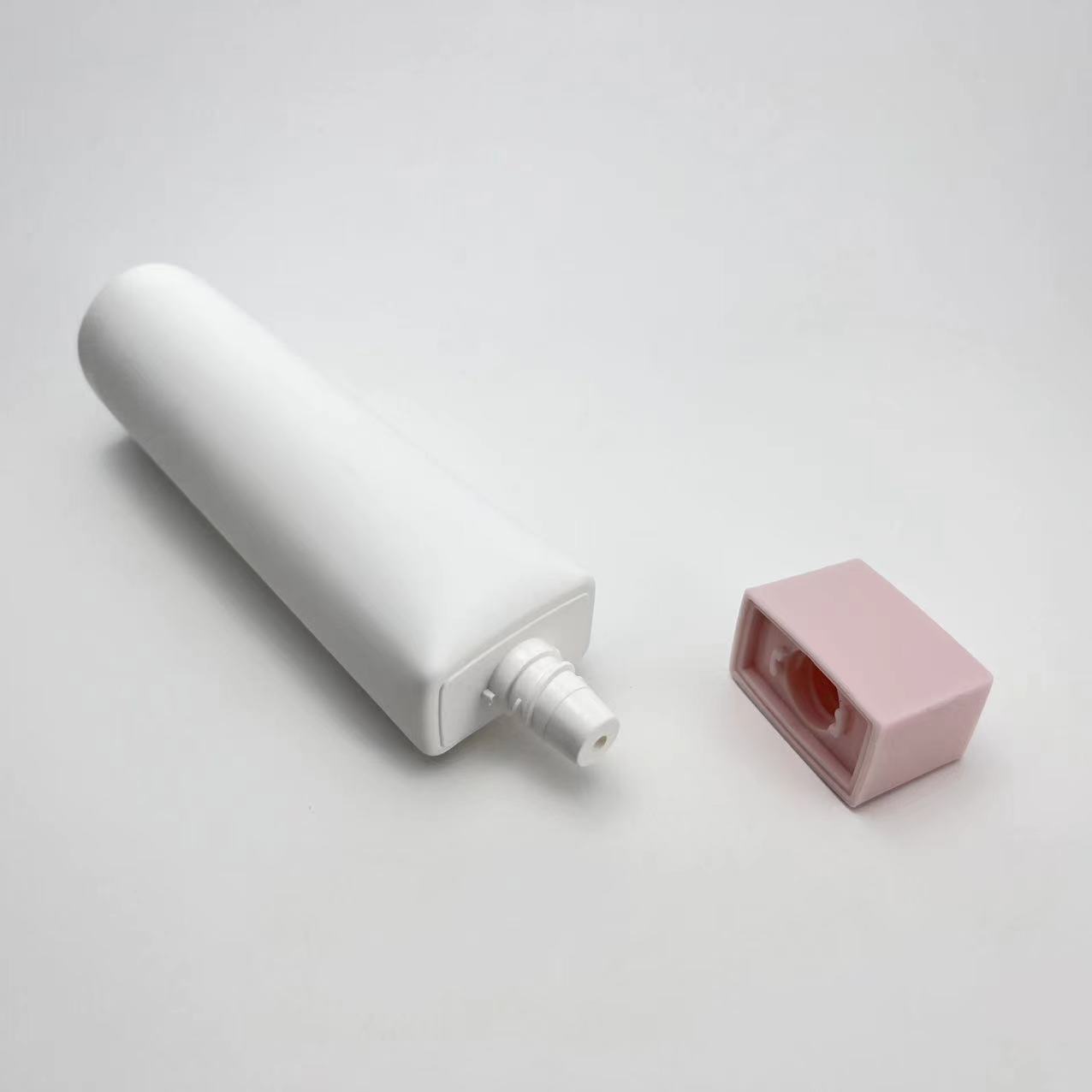 Dia 40mm Rectangle Shape Screw Cap Tubes 