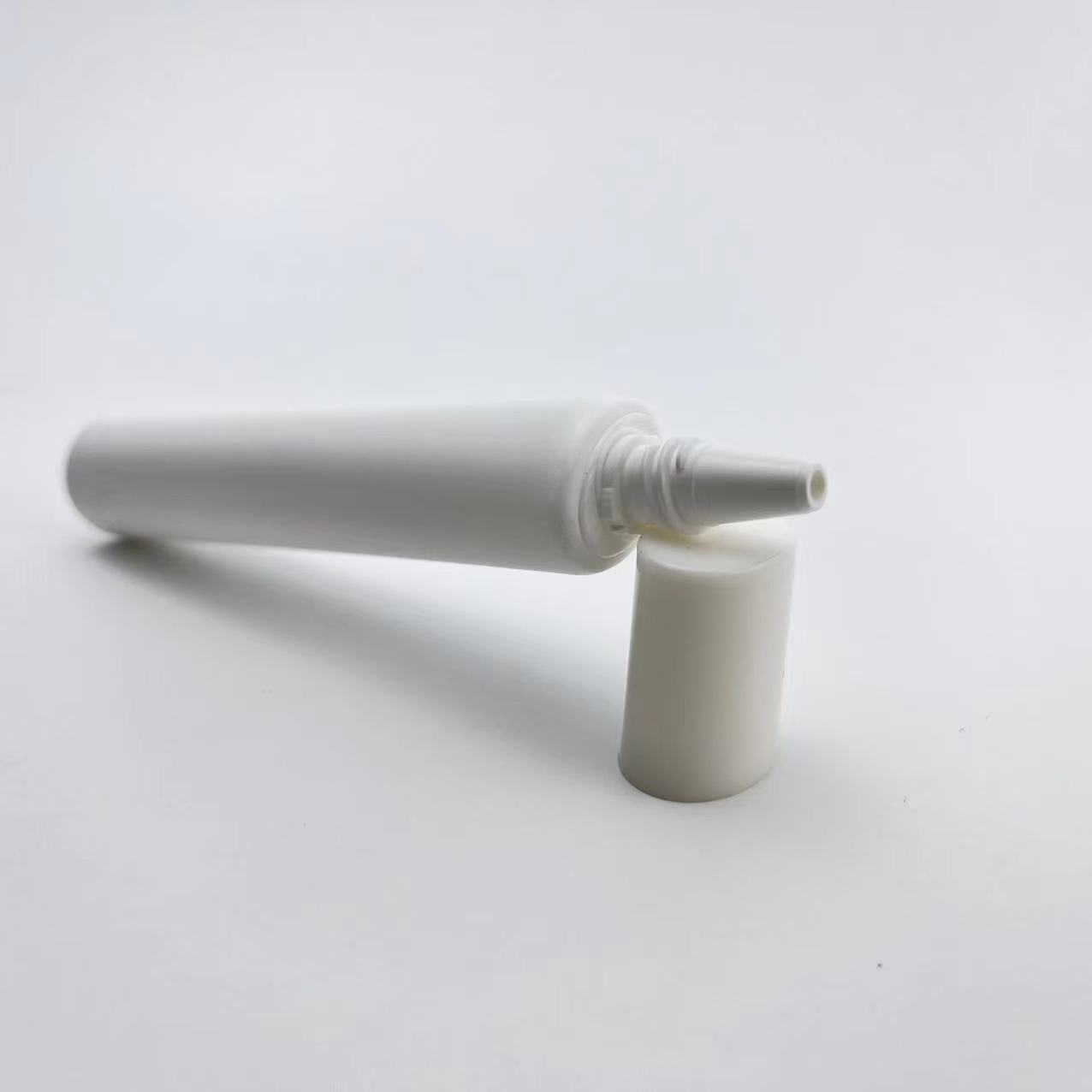Dia 19mm oval shape Plastic Tube for BB cream 