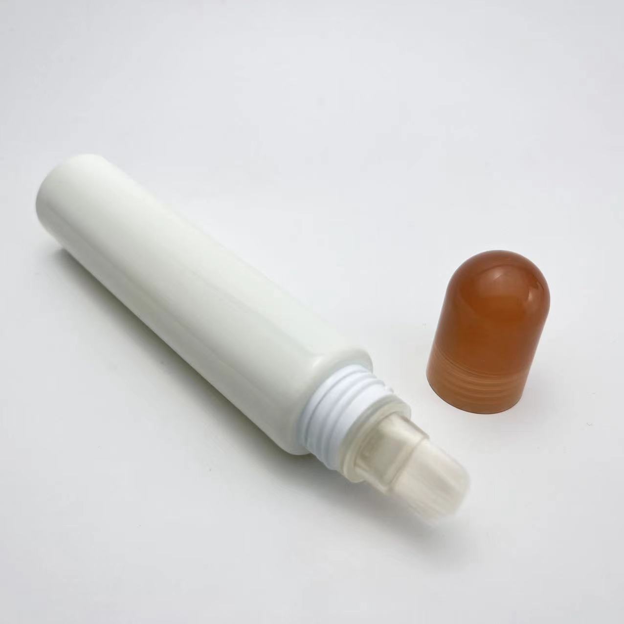 Dia.30mm Plastic Tubes with Soft Brush Head